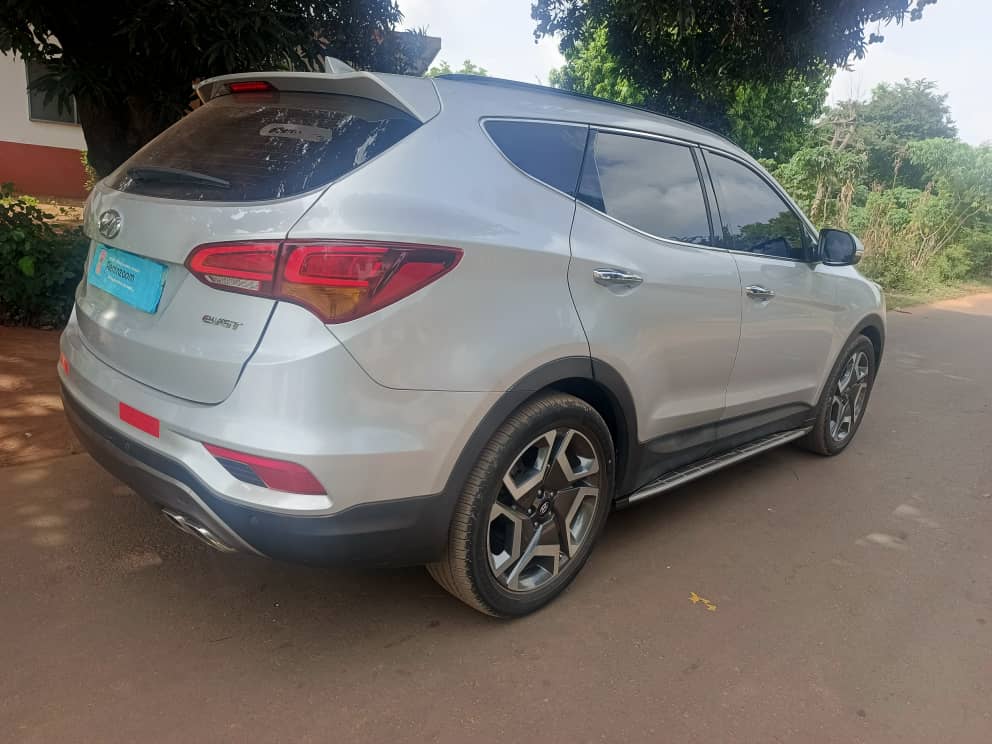Hyundai Santa Fe 2017