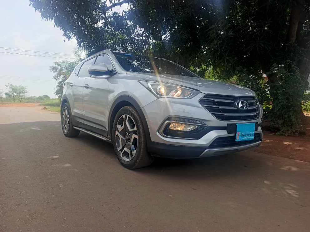 Hyundai Santa Fe 2017